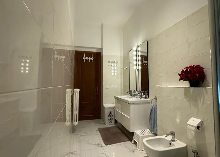 بيت ضيافة Casa Bella جنوة